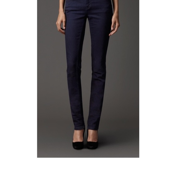 Burberry Denim - Burberry London Milbourne Jeans 32R